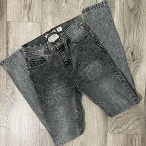 Sneak Peek Stretchy Distressed Jeans Size 5